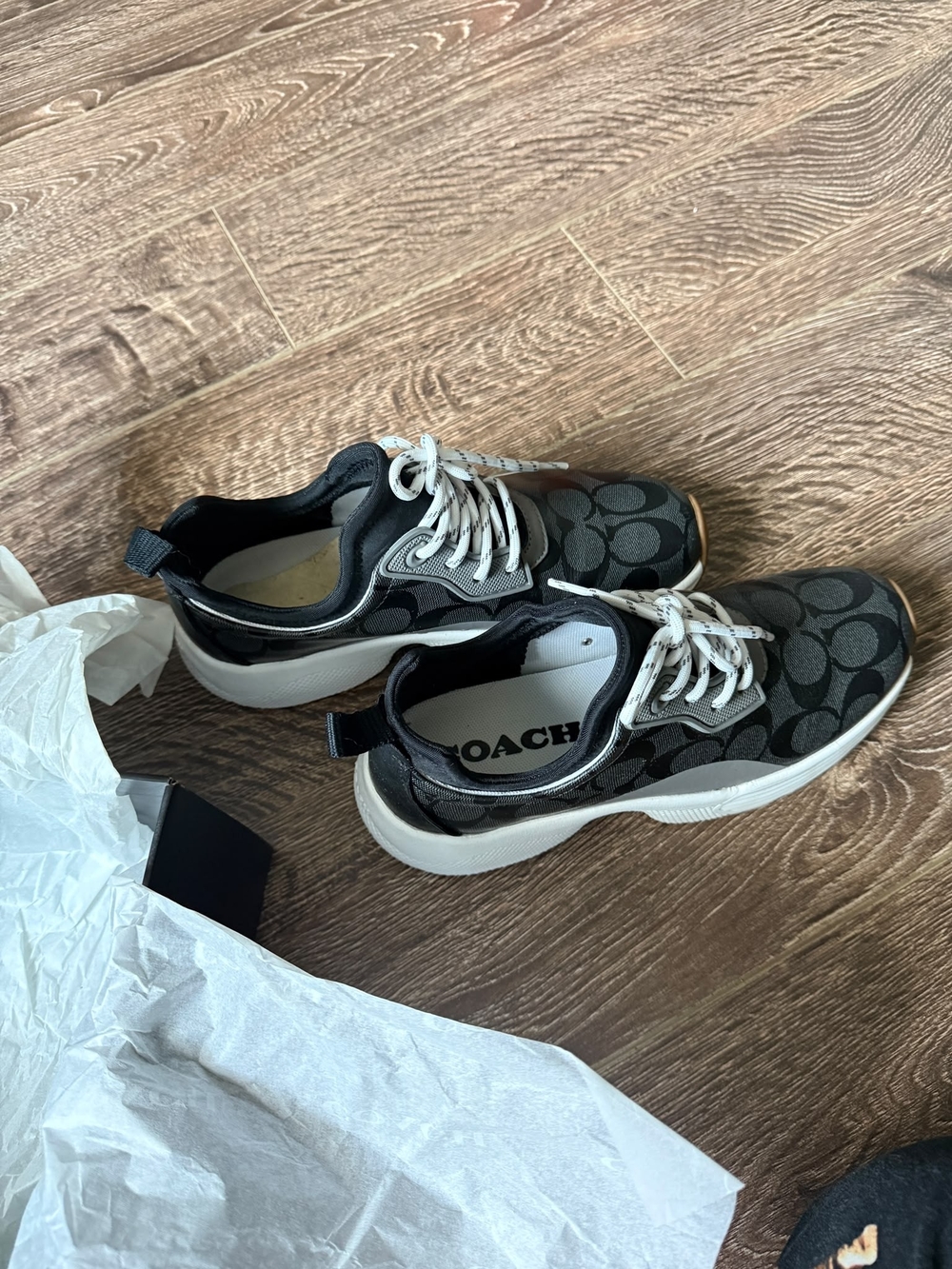 Coach Black Signature Logo women Sneakers - Size US.7.5